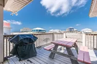 Gulf Front!! 2 Master Suites- Steps Away from the Beach!! - sul mare