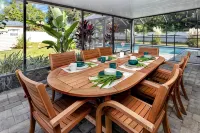 Florida nest - summer house with heated swimming pool. Pet friendly. - บังกะโล