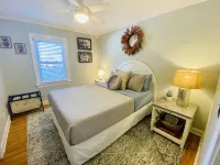 Downtown Greer Cottage ⭐️ Walk to downtown! - Wi-Fi