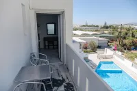 Korali Garden - piscina