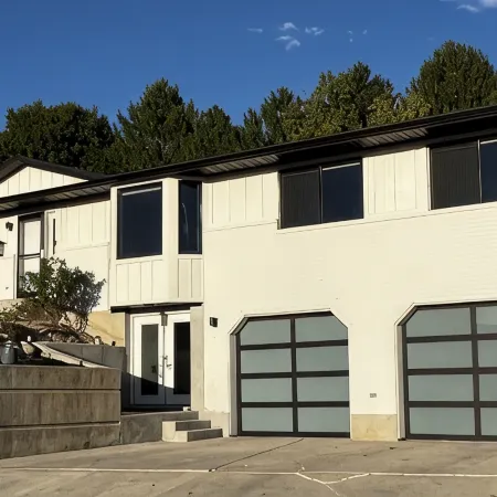 Delightful home with AMAZING space and views