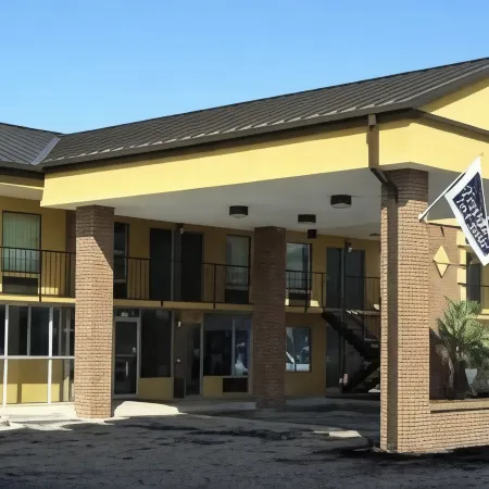 Baymont by Wyndham Sumter Northwest Hotels in Sumter County