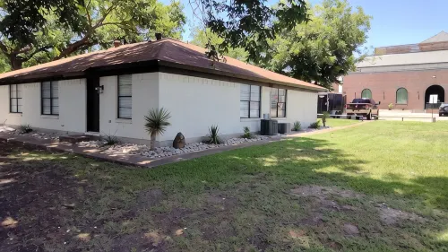 Cozy 1-bedroom apartment with WiFi, AC, located in Old Town Burleson - 3つ星