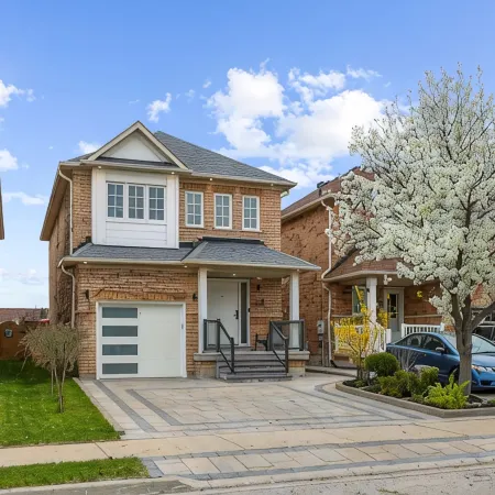 Family Retreat in Vaughan • Near Wonderland/Shopping/Hospital/Grocery