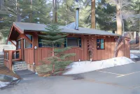 Edelweiss Lodge - balcony