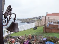 Pew with a View - Seafront Cottages - Wifi