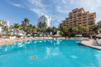 Costa de Oro Beach Hotel - ที่มีสระว่ายน้ำ