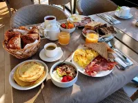 Le Mariana - breakfast