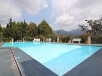 Resort Prima Coolibah Hotels near Puncak Pass