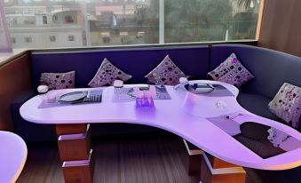 Hotel Maheshwari - Housity