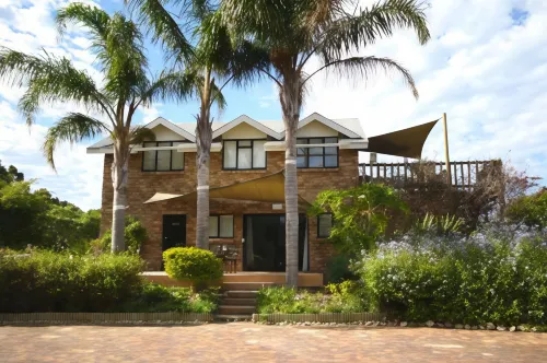 Moonriver Self Catering Hotels in Keurboomstrand