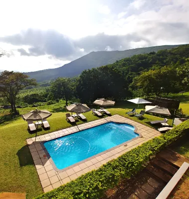 Chestnut Country Lodge Hotels in 