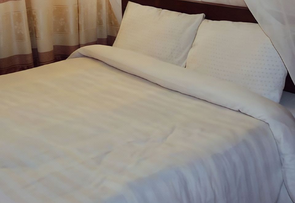 County Comfort Hotel - Housity