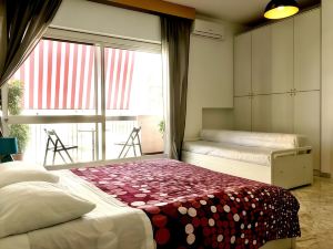 Room 110 Bari -Guesthouse-