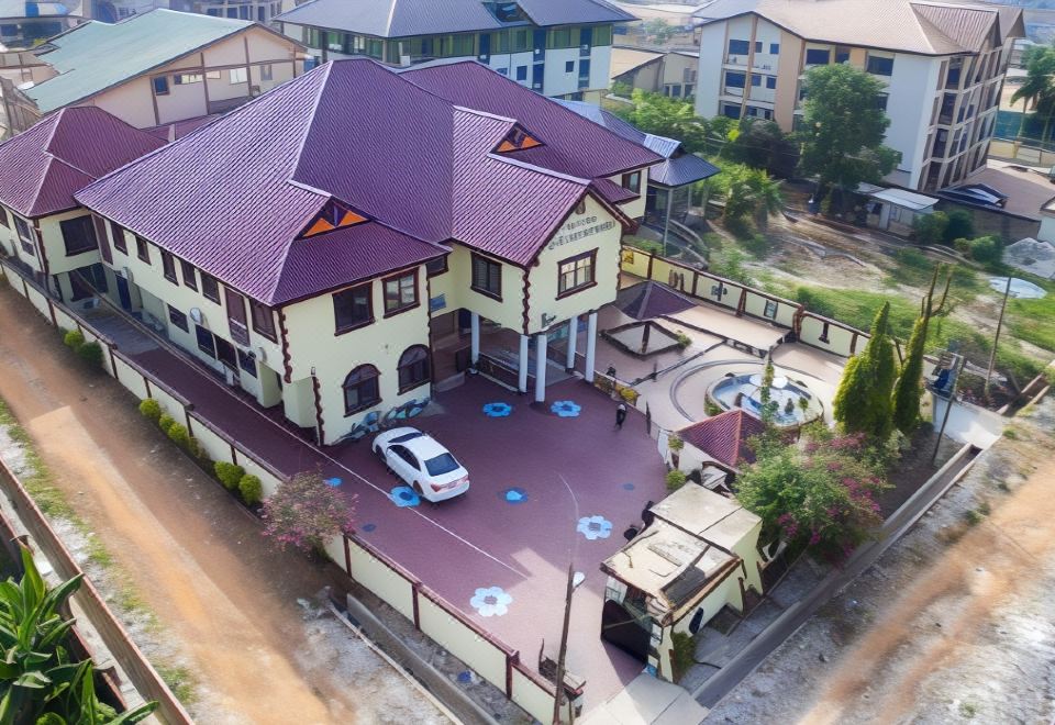 Gya-Son Royal Guest House - Housity