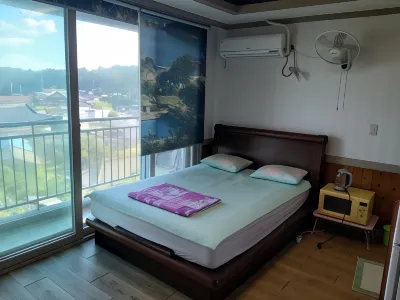 Shinan Holiday Pension Hotels near Heuksando