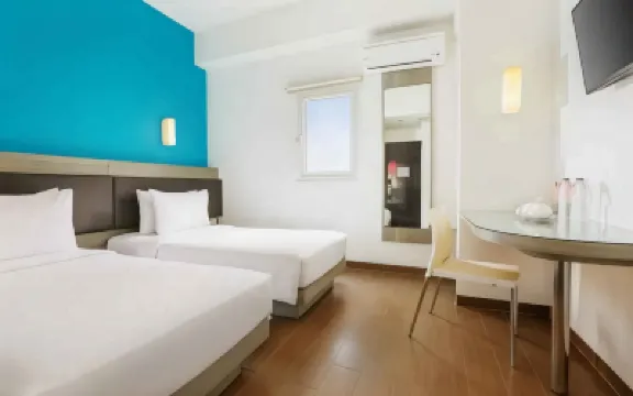 Amaris Hotel Padjajaran Bogor with A-Space Hotel dekat Giant Botani Square