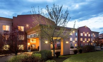 DoubleTree by Hilton Bend - Housity