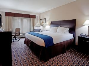 Holiday Inn Express & Suites Hope Mills-Fayetteville Arpt