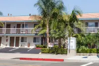 Travelodge by Wyndham Fullerton Near Anaheim Các khách sạn ở Fullerton
