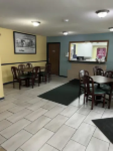 Super 8 by Wyndham Red Wing