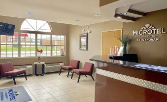 Microtel Inn & Suites by Wyndham Charleston WV