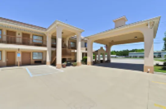 デイズ イン バイ ウィンダム アビービル のホテル