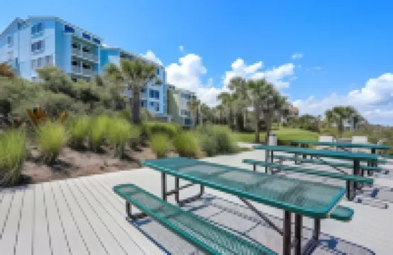 紅色帷幕提供的1386船觀圈3卧室公寓