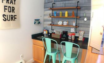 Jonathan's Ocean Front Studio Suites Hampton Beach! - Housity