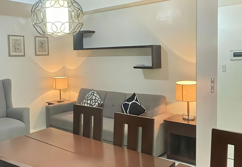 5. 헨리스 뉴포트..