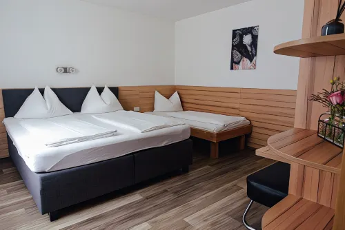 Hotel Drei Kreuz فنادق في Sankt Leonhard