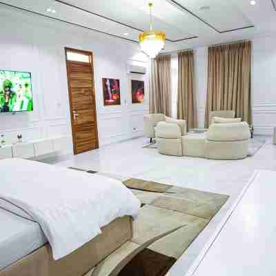 6 bedroom mansion in lekki phase 1 Rooms