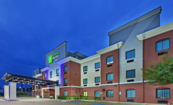 Holiday Inn Express & Suites Longview South I-20