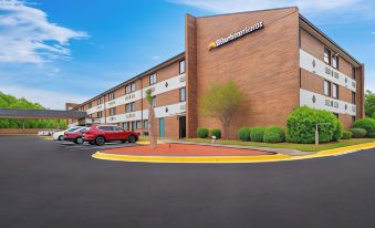 Quality Inn & Suites Columbia