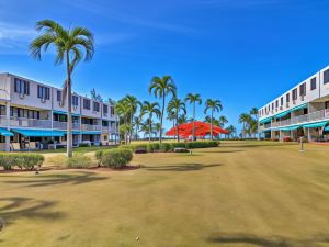 Coastal Puerto Rican Apartment - Walk to Beach!