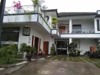 Nexdeco House Homestay Syariah Solo