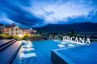 Toscana Valley Town Square Suites - Luxury