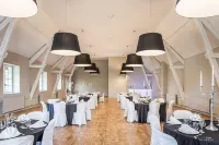Hôtel Château de Lacan Hotels in Saint-Pardoux-lOrtigier