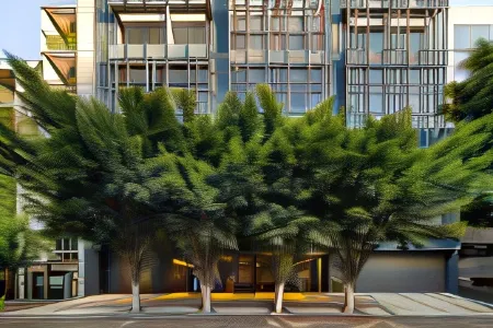 Uliv Cibeles Отели рядом с достопримечательностью «Площадь Трёх культур»