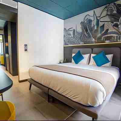 Eleven by Warren Collection Rooms