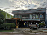 Siri Guesthouse @ Surat Thani - Pensions