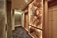 Black Pearl Luxury Suites