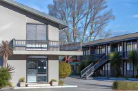Governor Gipps Motor Inn - Motels