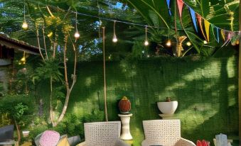 Villacantik Yogyakarta Triple Bed for 6 Persons