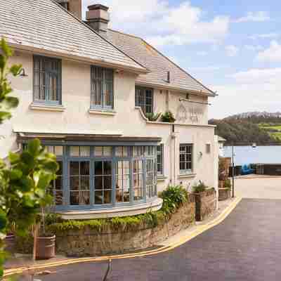 The Rising Sun Hotel Exterior