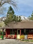 Andruss Motel