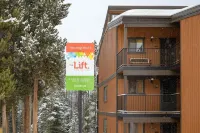 Spacious 3Bed condo 5 min from Winter Park, walk 2 Town & steps from bus stop!