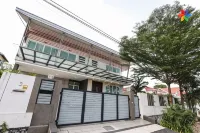 Private Studio in Bungalow by LilyandLoft Hotels in Subang Jaya