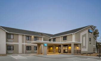 Travelodge by Wyndham Dexter