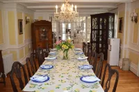 Harbour House Inn B&B Hotels in Adams